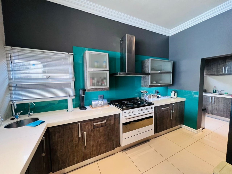 5 Bedroom Property for Sale in Pecanwood Estate North West